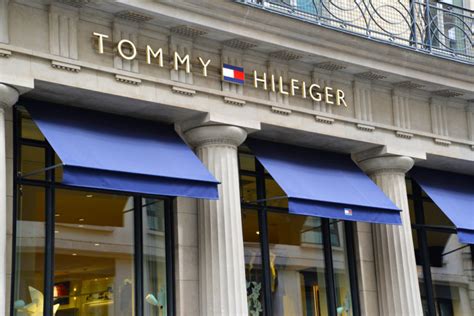 Shop Tommy Hilfiger Online .